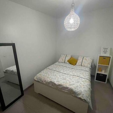 Апартаменты Appart T2 Proche Aeroport Roissy Tremblay-en-France Экстерьер фото