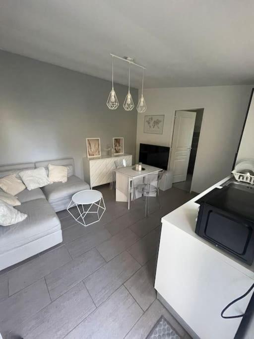Апартаменты Appart T2 Proche Aeroport Roissy Tremblay-en-France Экстерьер фото